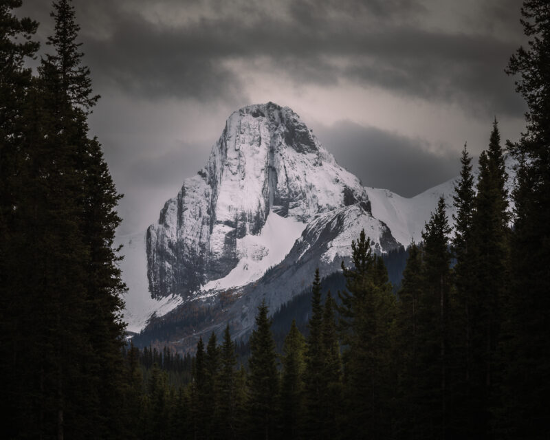 Commonwealth Peak, Kanada