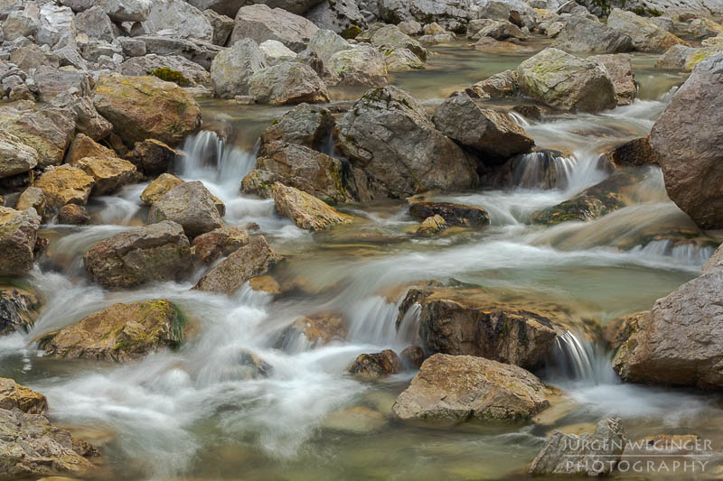 herbstlandschaft, ötschergräben, naturpark ötscher tormäuer, österreich, mostviertel, goldener herbst, laubwald, naturfotografie, landschaftsfotografie, flusslandschaft, österreichische natur, fotografie im herbst, niederösterreich, naturschönheiten, wasserfälle